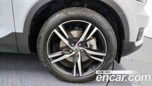 Volvo XC40 B4 R-디자인 2021 года из Южной Кореи