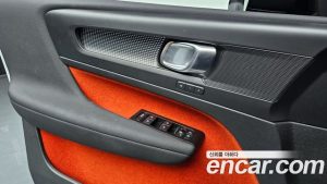 Volvo XC40 B4 R-디자인 2021 года из Южной Кореи