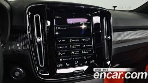 Volvo XC40 B4 R-디자인 2021 года из Южной Кореи