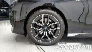 BMW 7-Series 740i sDrive M Sport 2023 года из Южной Кореи