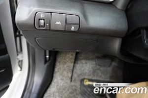 Hyundai AVANTE 1.6 2021 года из Южной Кореи