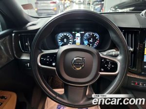 Volvo XC60 B6 Inscription 2021 года из Южной Кореи