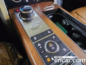 Land Rover Range Rover 4.4 SDV8 AB LWB Дизель 2020 года из Южной Кореи