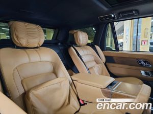 Land Rover Range Rover 4.4 SDV8 AB LWB Дизель 2020 года из Южной Кореи