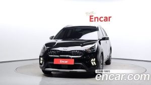Kia Niro 1.6 HEV 2021 года из Южной Кореи