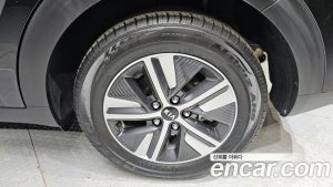 Kia Niro 1.6 HEV 2021 года из Южной Кореи
