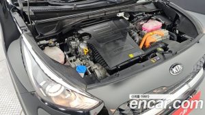 Kia Niro 1.6 HEV 2021 года из Южной Кореи
