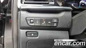 Kia Niro 1.6 HEV 2021 года из Южной Кореи