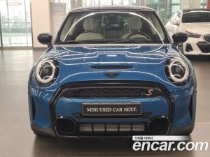 Mini Cooper CLASSIC 2023 года из Южной Кореи