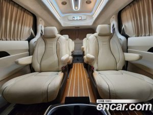Kia Carnival Бензин 9-Seater HI-Limousine (Specialized Company) 2024 года из Южной Кореи