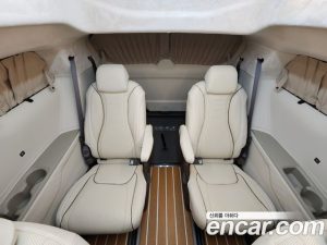 Kia Carnival Бензин 9-Seater HI-Limousine (Specialized Company) 2024 года из Южной Кореи