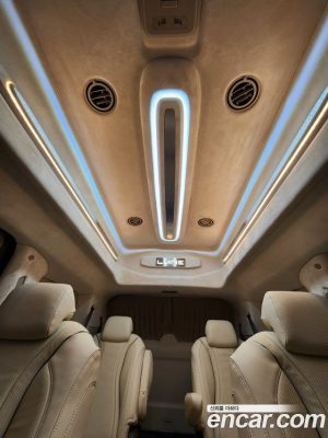 Kia Carnival Бензин 9-Seater HI-Limousine (Specialized Company) 2024 года из Южной Кореи