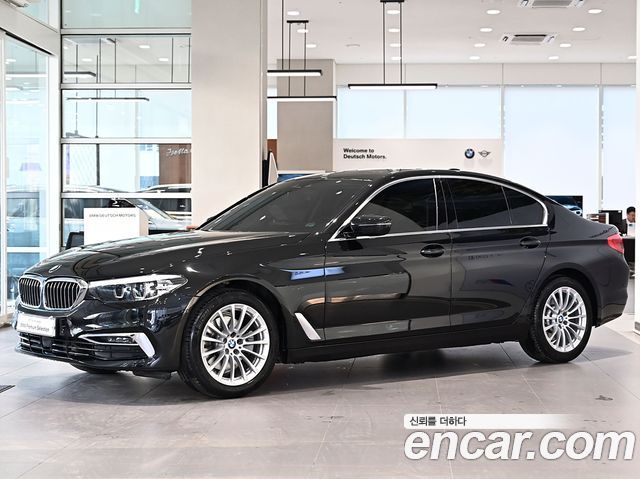 BMW 5-Series 520i Luxury 2020 года из Кореи