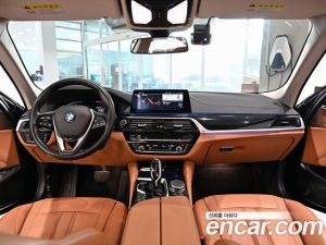 BMW 5-Series 520i Luxury 2020 года из Южной Кореи