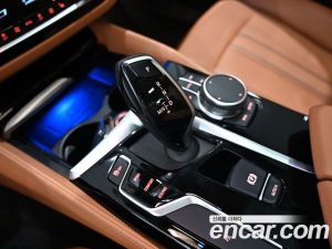 BMW 5-Series 520i Luxury 2020 года из Южной Кореи