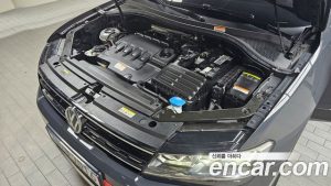Volkswagen Tiguan 2.0 TDI Premium 2020 года из Южной Кореи