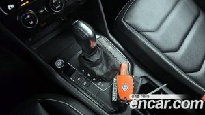 Volkswagen Tiguan 2.0 TDI Premium 2020 года из Южной Кореи