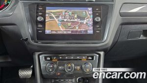 Volkswagen Tiguan 2.0 TDI Premium 2020 года из Южной Кореи