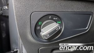 Volkswagen Tiguan 2.0 TDI Premium 2020 года из Южной Кореи