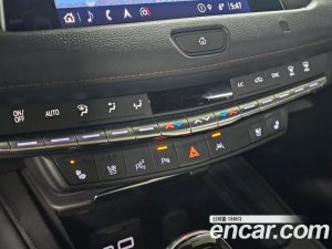 Cadillac XT4 2.0 Sport AWD 2021 года из Южной Кореи