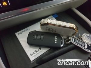 Kia Sportage Signature 2WD 2023 года из Южной Кореи