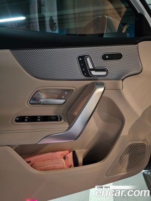 Mercedes-Benz A-Class A220 HATCHBACK 2021 года из Южной Кореи