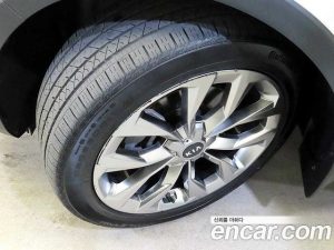 Kia Sorento Дизель 2.2 2WD 2021 года из Южной Кореи