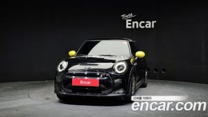 Mini Cooper SE ELECTRIC 2023 года из Южной Кореи