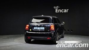 Mini Cooper SE ELECTRIC 2023 года из Южной Кореи