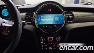 Mini Cooper SE ELECTRIC 2023 года из Южной Кореи