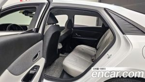 Hyundai AVANTE 1.6 2021 года из Южной Кореи