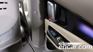 Kia Carnival 7-Seater HI-Limousine 2023 года из Южной Кореи