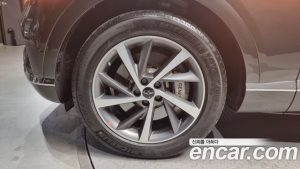 Genesis GV80 2.5T Бензин AWD 2024 года из Южной Кореи