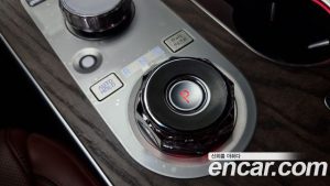 Genesis GV80 2.5T Бензин AWD 2024 года из Южной Кореи