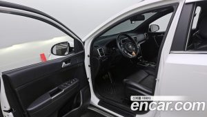 Kia Sportage Дизель 1.6 2WD 2022 года из Южной Кореи