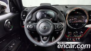 Mini Countryman JCW 2021 года из Южной Кореи