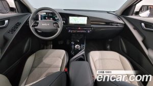 Kia Niro Signature 2024 года из Южной Кореи