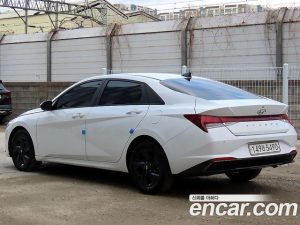 Hyundai AVANTE Modern 2021 года из Южной Кореи