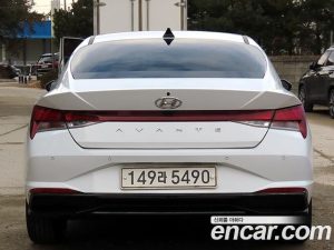 Hyundai AVANTE Modern 2021 года из Южной Кореи