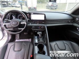 Hyundai AVANTE Modern 2021 года из Южной Кореи