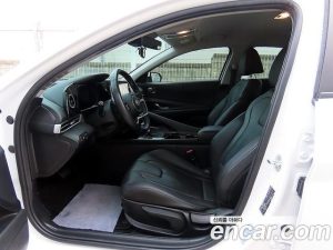 Hyundai AVANTE Modern 2021 года из Южной Кореи