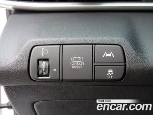 Hyundai AVANTE Modern 2021 года из Южной Кореи