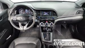 Hyundai AVANTE 1.6 2020 года из Южной Кореи