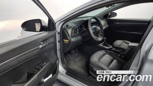 Hyundai AVANTE 1.6 2020 года из Южной Кореи