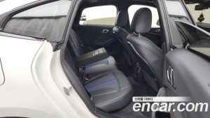 BMW 2-Series 220i M Sport 2023 года из Южной Кореи