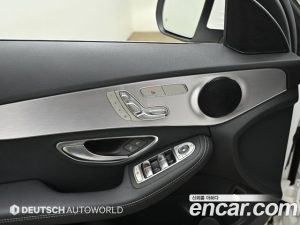 Mercedes-Benz C-Class C200 Avantgarde 2020 года из Южной Кореи