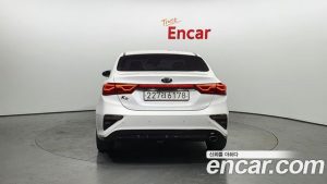 Kia K3 2020 года из Южной Кореи