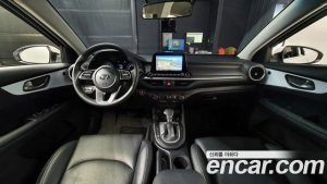 Kia K3 2020 года из Южной Кореи