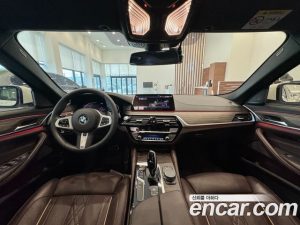 BMW 5-Series 520d M Sport Plus 2020 года из Южной Кореи