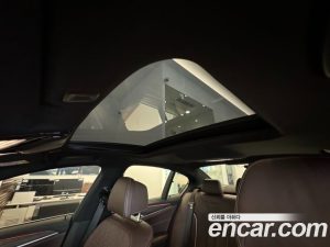 BMW 5-Series 520d M Sport Plus 2020 года из Южной Кореи